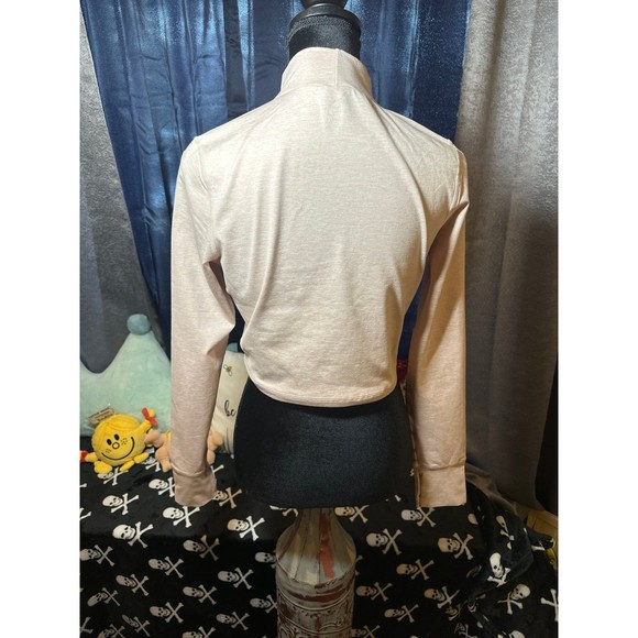 Aerie Offline keyhole sleeve cropped top NWT - Picture 2 of 5